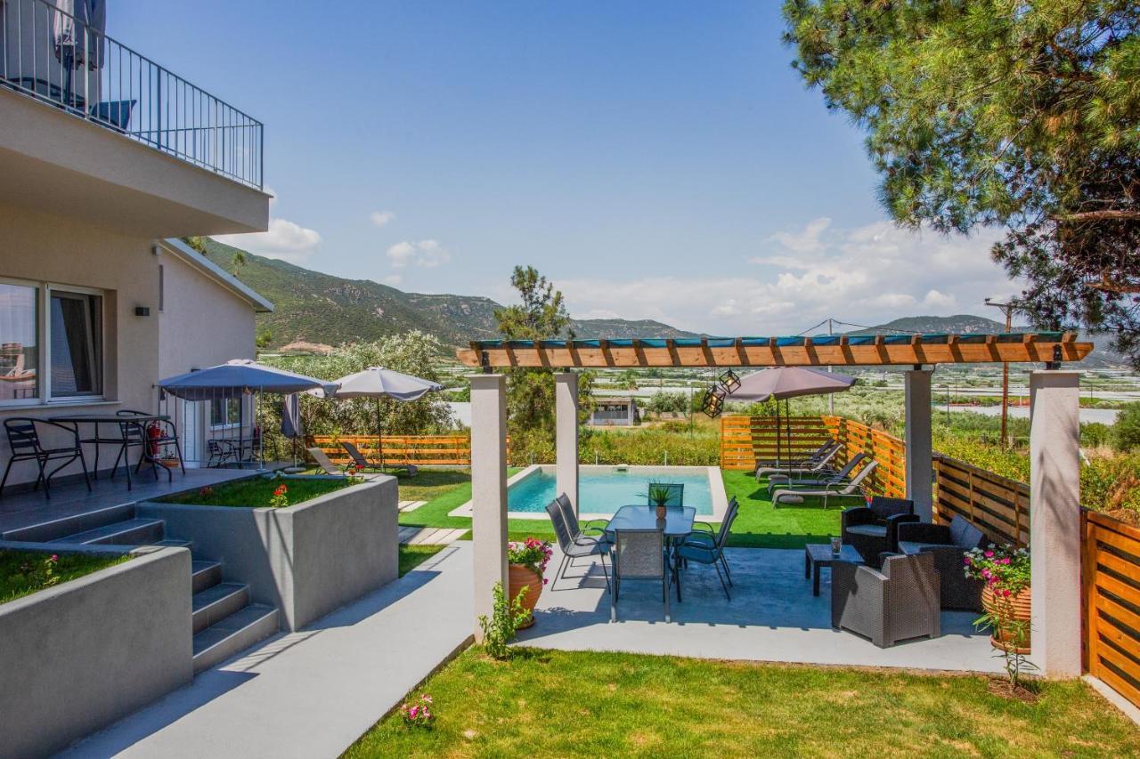 Privileged Villa Nea Peramos  Exterior photo